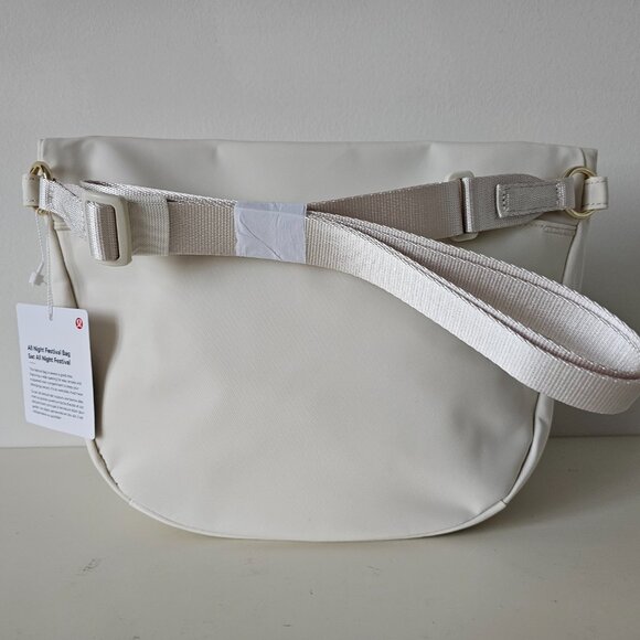 NWT LULULEMON LTIV/GOLD Light Ivory Gold All Night Festival Bag 5L - Picture 4 of 16